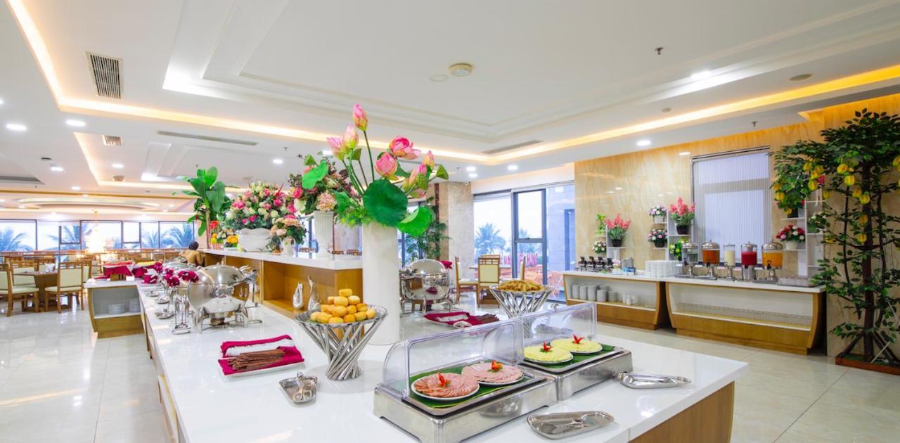 होटल Serene Beach Hotel Danang 4*